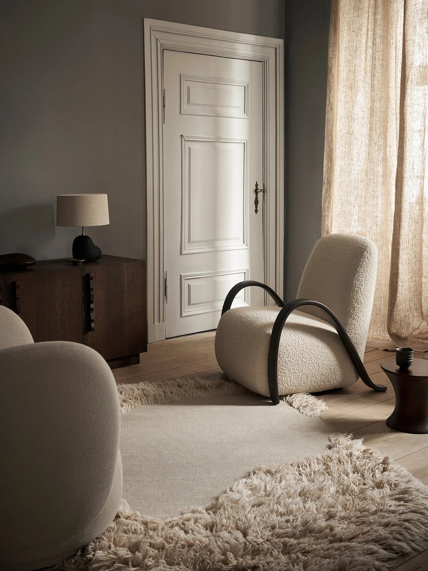 Modern Fabric Lounge Chair with Solid Wood Frame