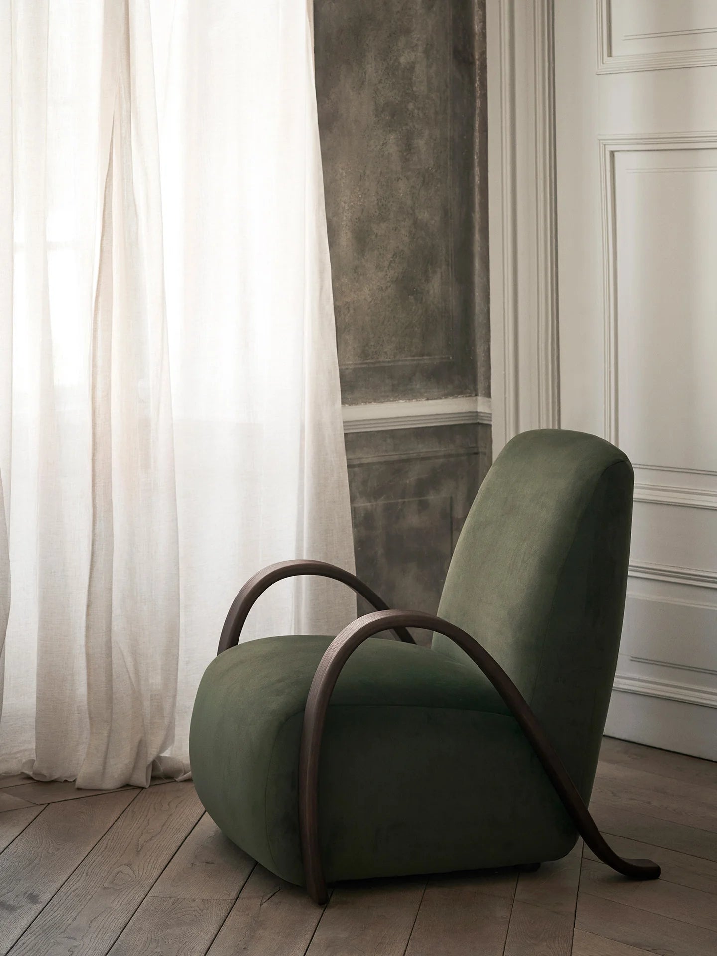 Modern Fabric Lounge Chair with Solid Wood Frame