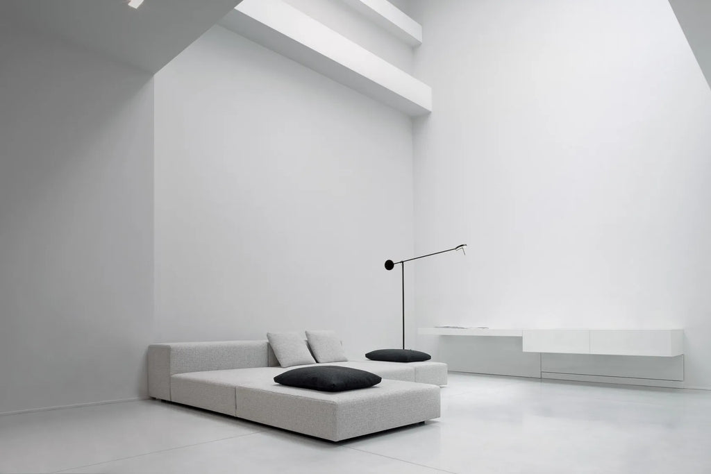 Contemprory LED adjustable floor lamp