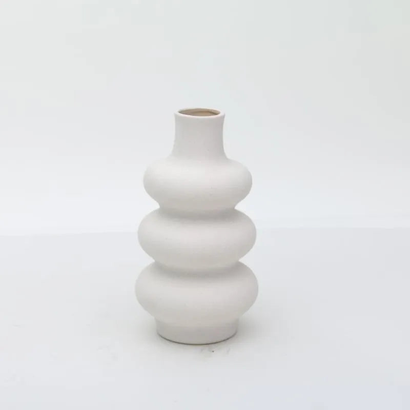 Timeless Grace- Ceramic Vase for Elegant Floral Displays