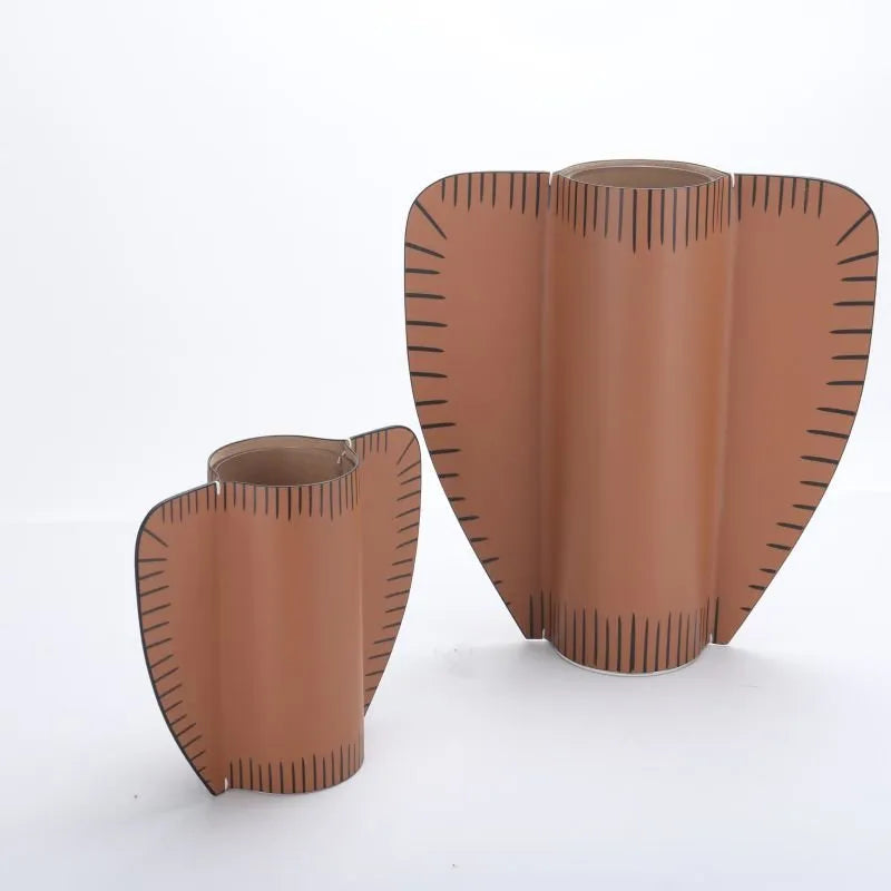 Luxurious Fusion – Leather Vase for Fresh and Dry Flowers