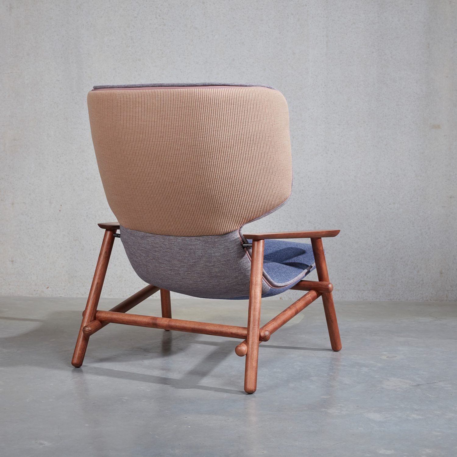 Contemporary Fabric Lounge Chair