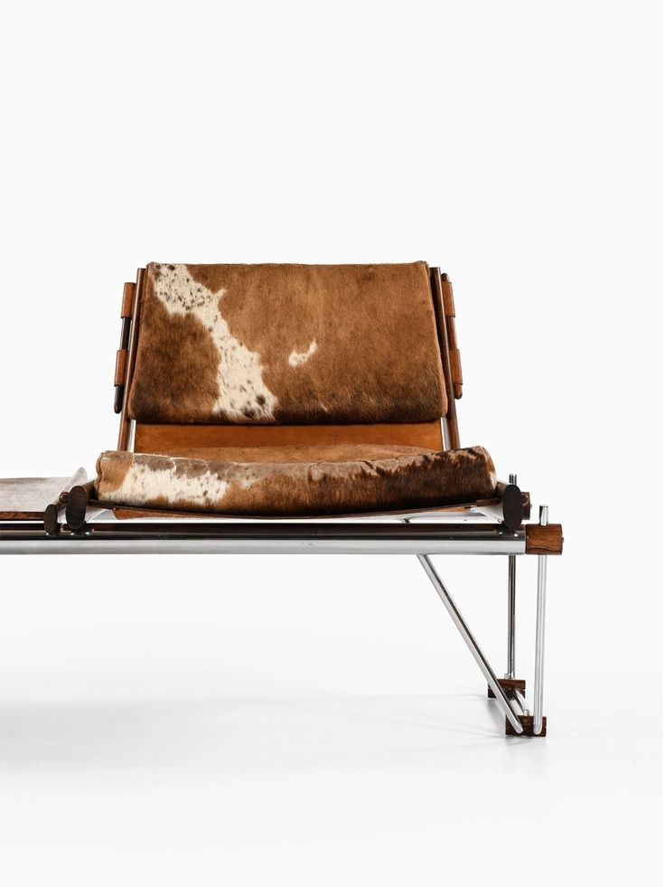 Modern Lounge Chair G225